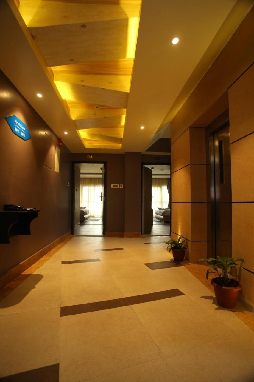 Hotel White Himal Pokhara Exterior photo
